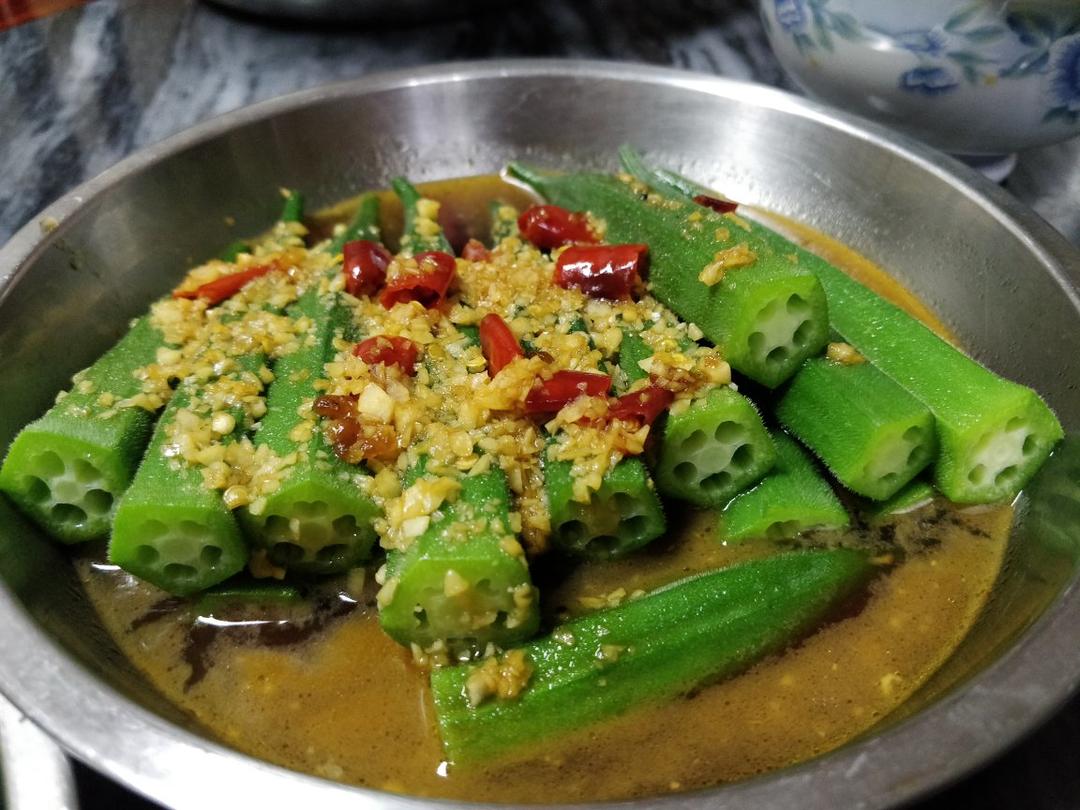 蒜蓉黄秋葵