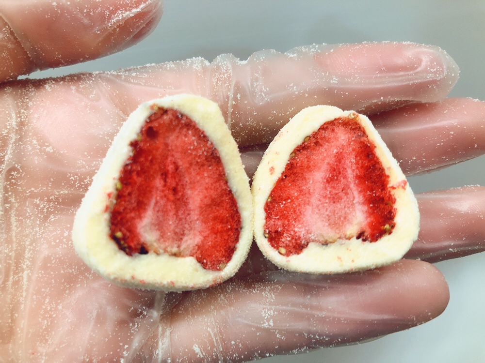 超简单的奶香草莓🍓的做法 步骤7