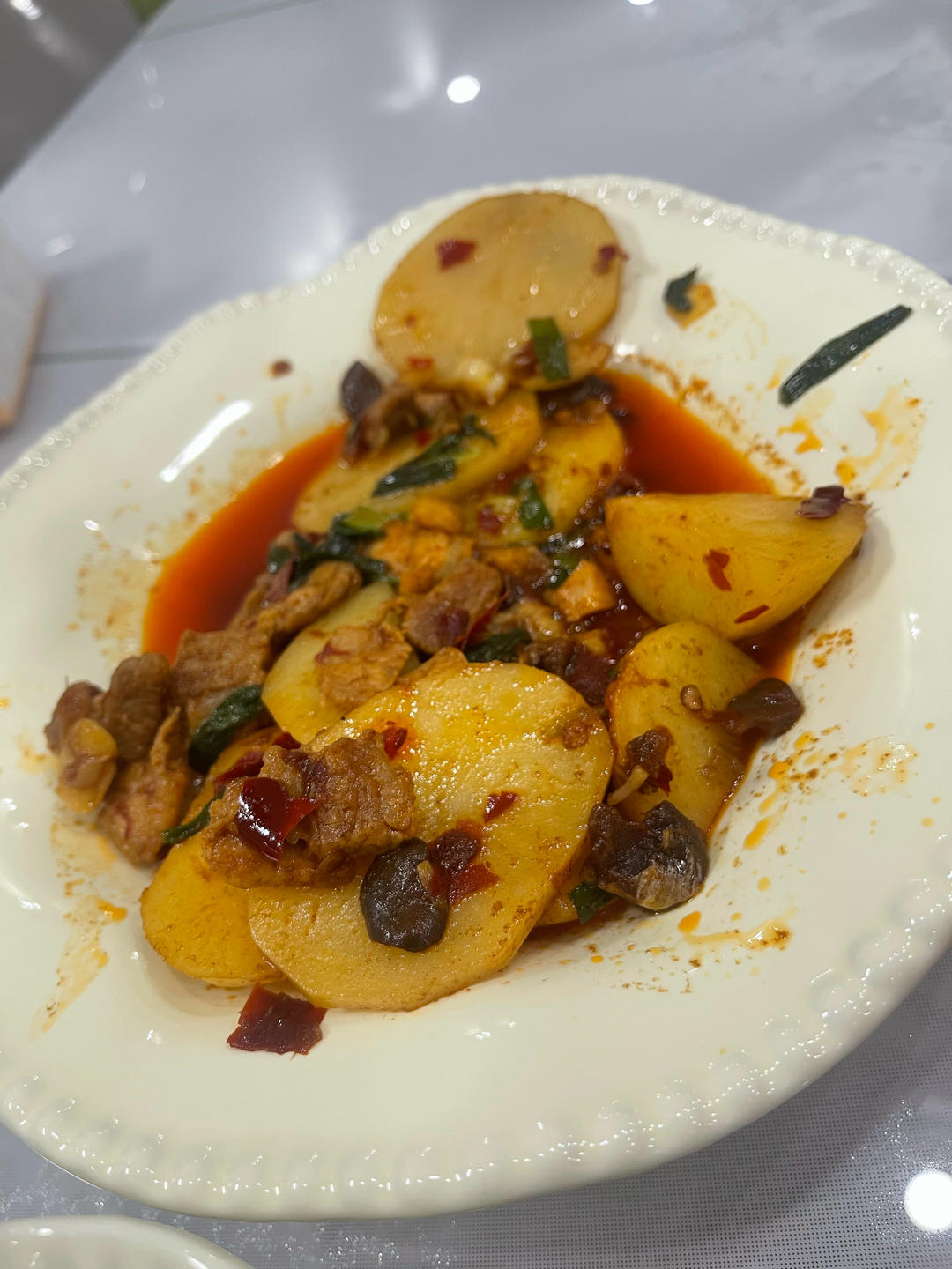 五花肉干煸土豆片