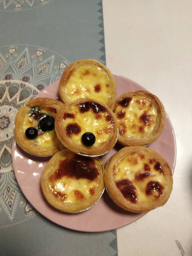 教你做和KFC一样超级好吃的【葡式蛋挞】，吃了根本就停不下来吖