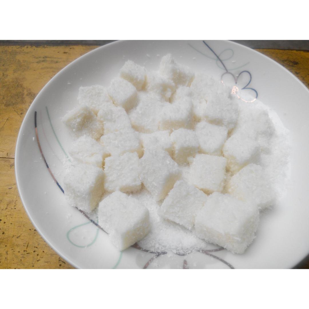 椰子奶糕（附上脆炸鲜奶做法）