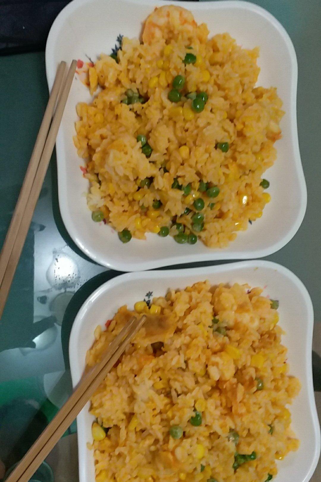 咸蛋黄什锦炒饭