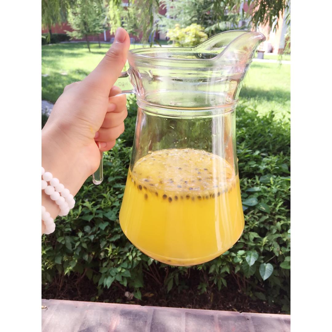 百香果的朴素吃法（百香果汁）