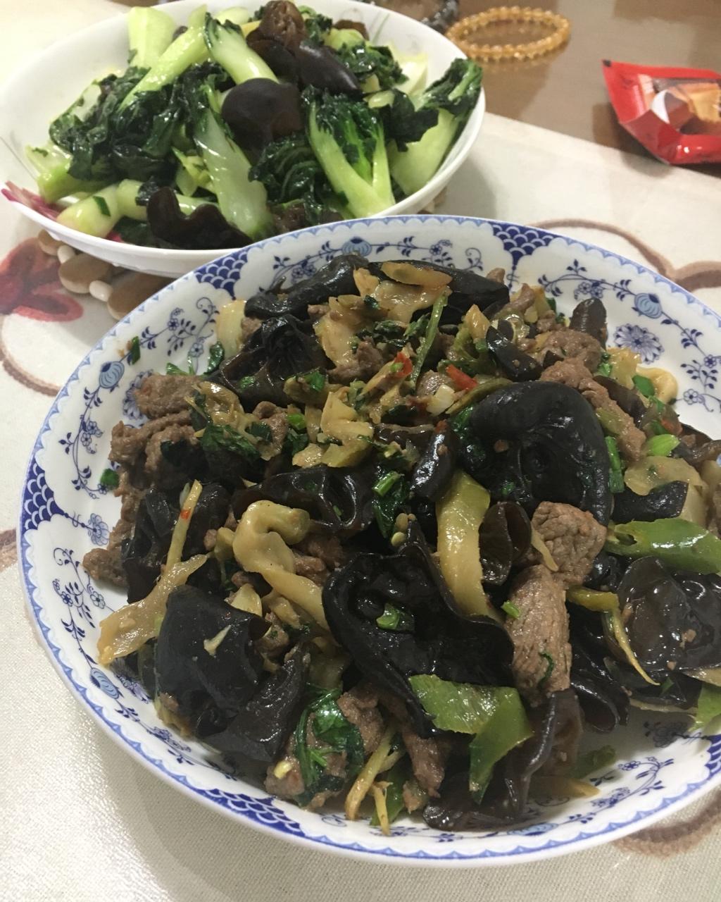 榨菜炒牛肉