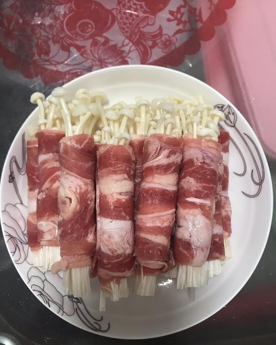 超级下饭的金针菇牛肉卷