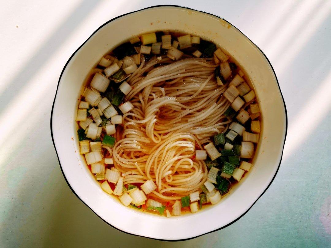 一碗热汤面