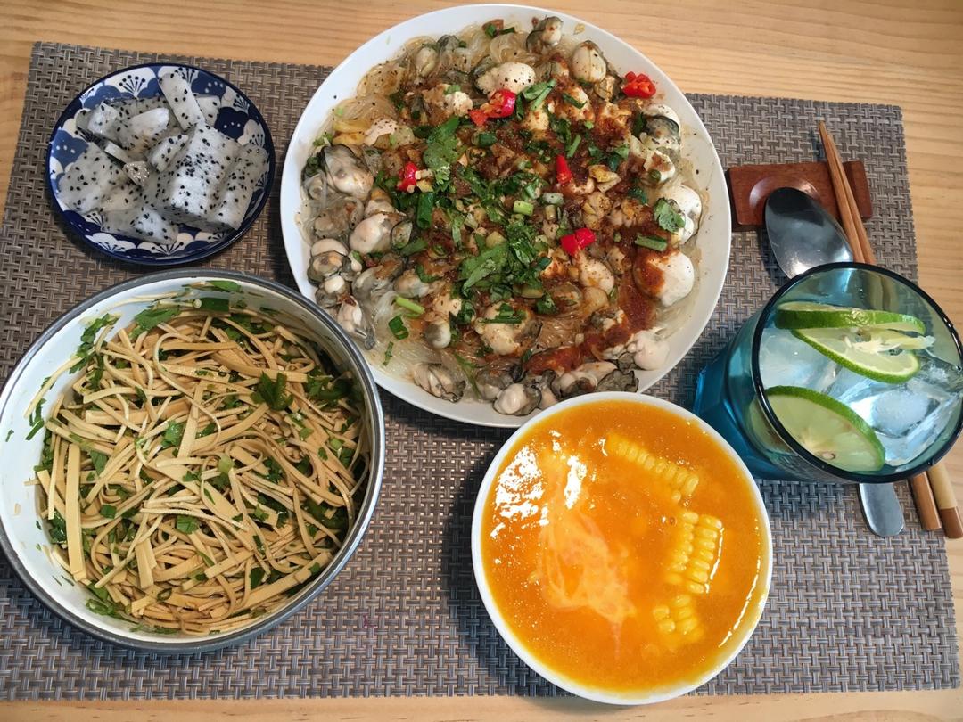 蒜蓉粉丝蒸生蚝肉