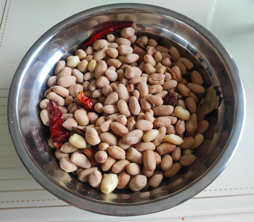 厨师长教你：“懒人花生米”的家常做法，香脆可口好吃得停不下来