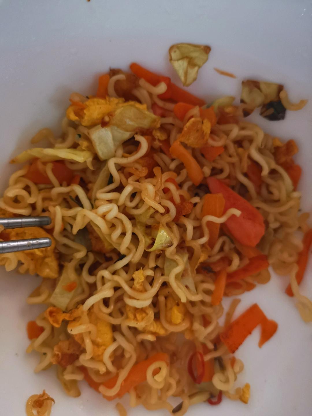 巨好吃的炒方便面