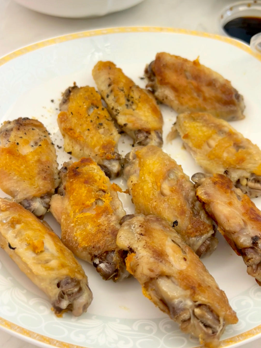 不需要一滴油外酥里嫩的香煎鸡翅