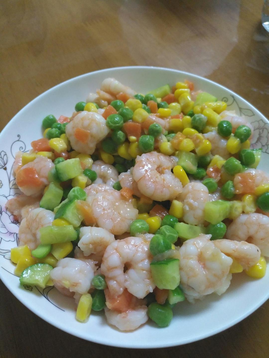 红烧鸡翅我喜欢吃阿做的三色炒虾仁