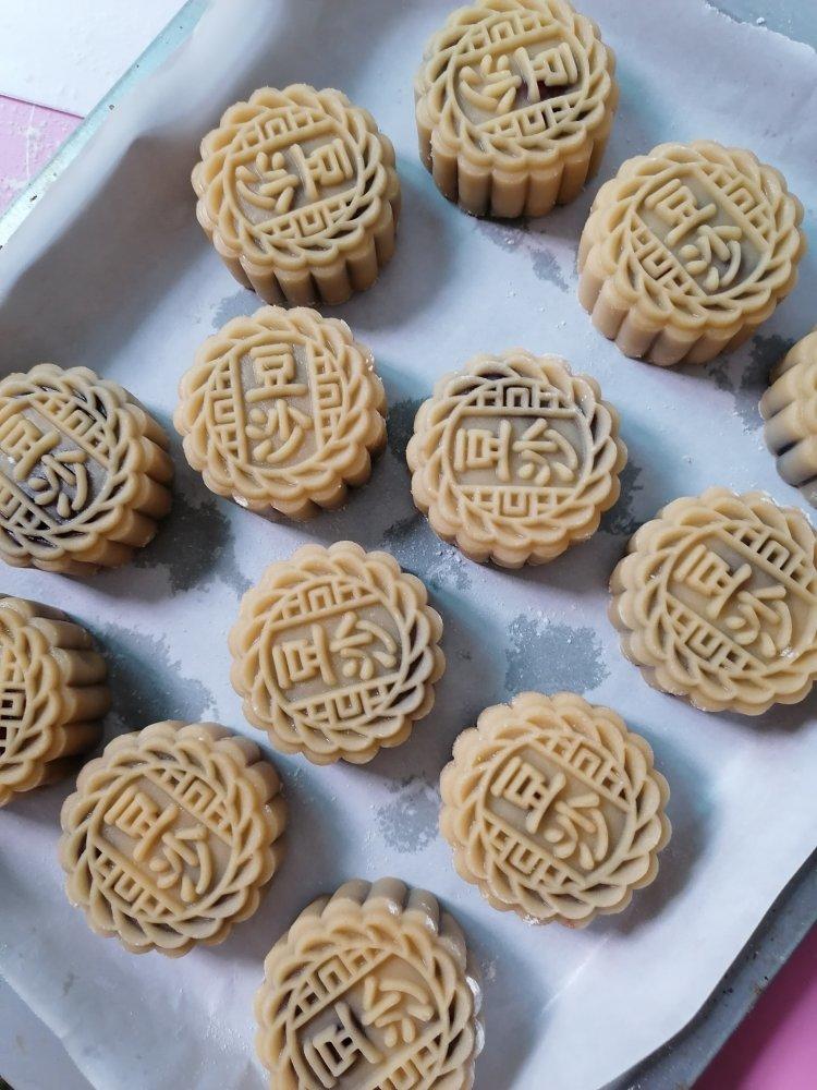 85克广式莲蓉蛋黄月饼