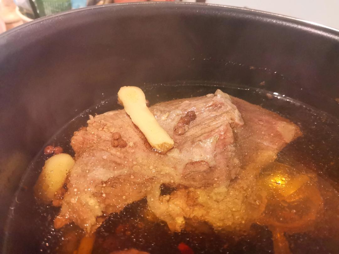 非常好吃的盐水煮牛腱子