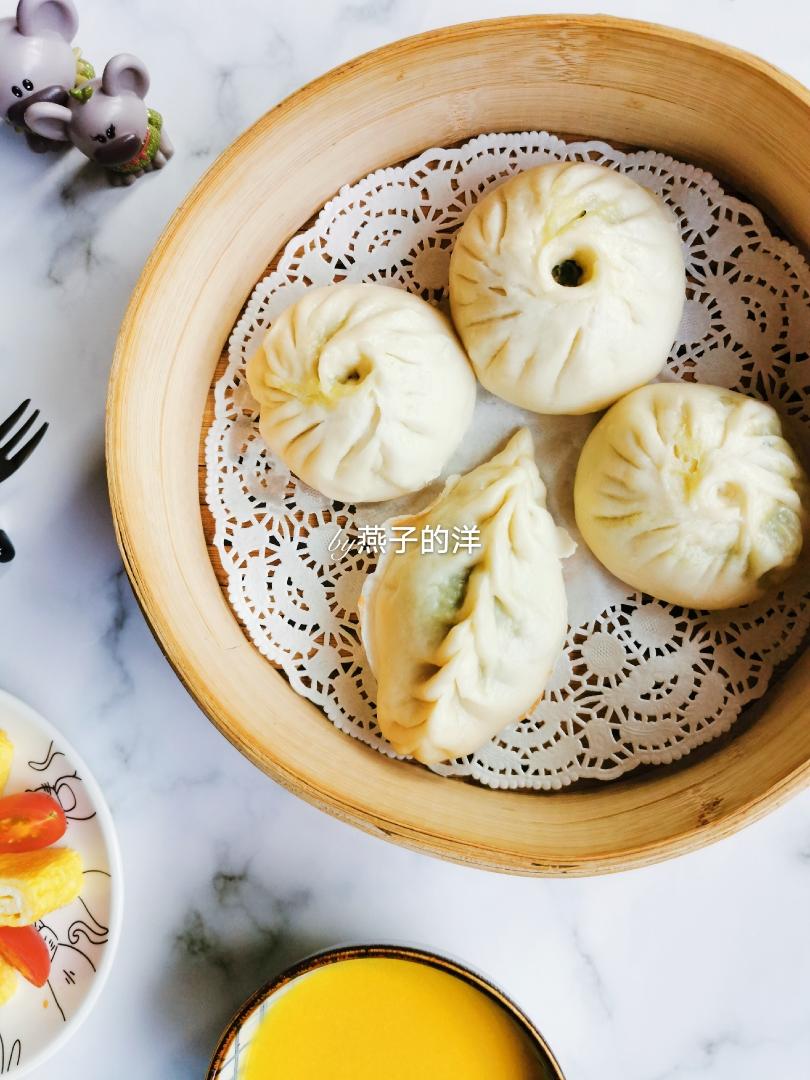 皮薄馅多的荠菜肉包的做法