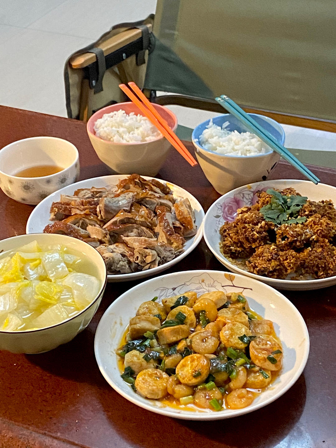 极简茄汁虾仁豆腐煲