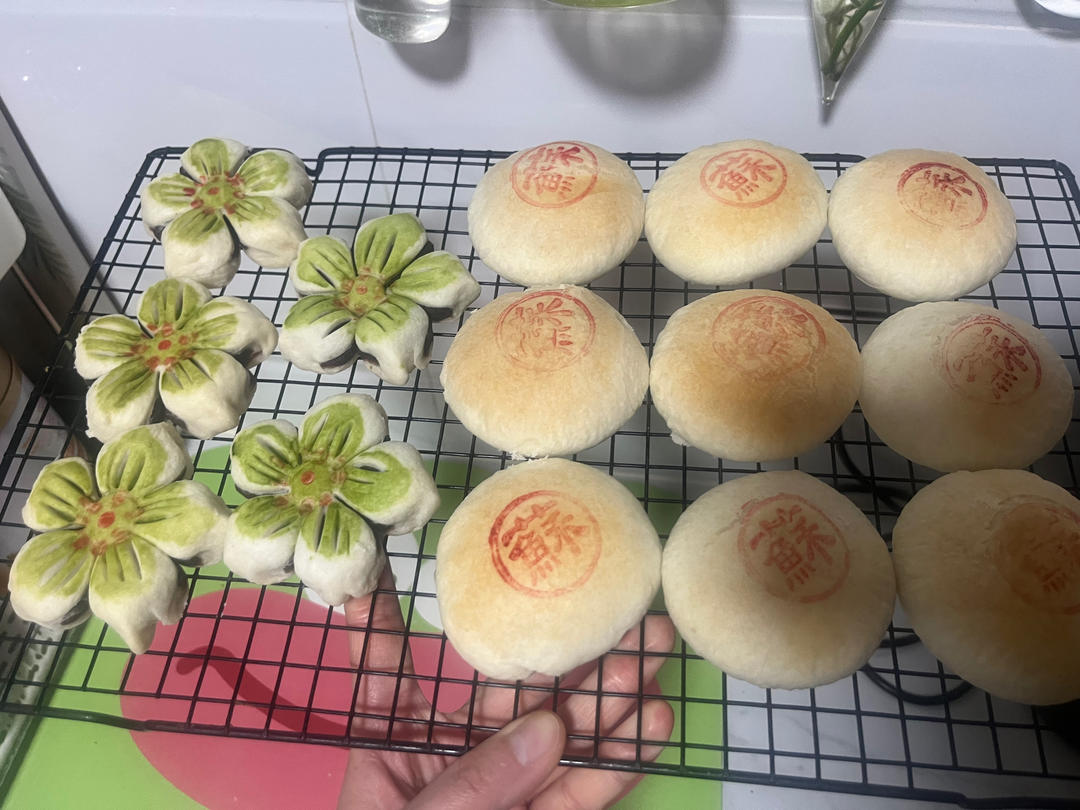 外酥里软，酥到掉渣的中式酥皮点心，爆好吃