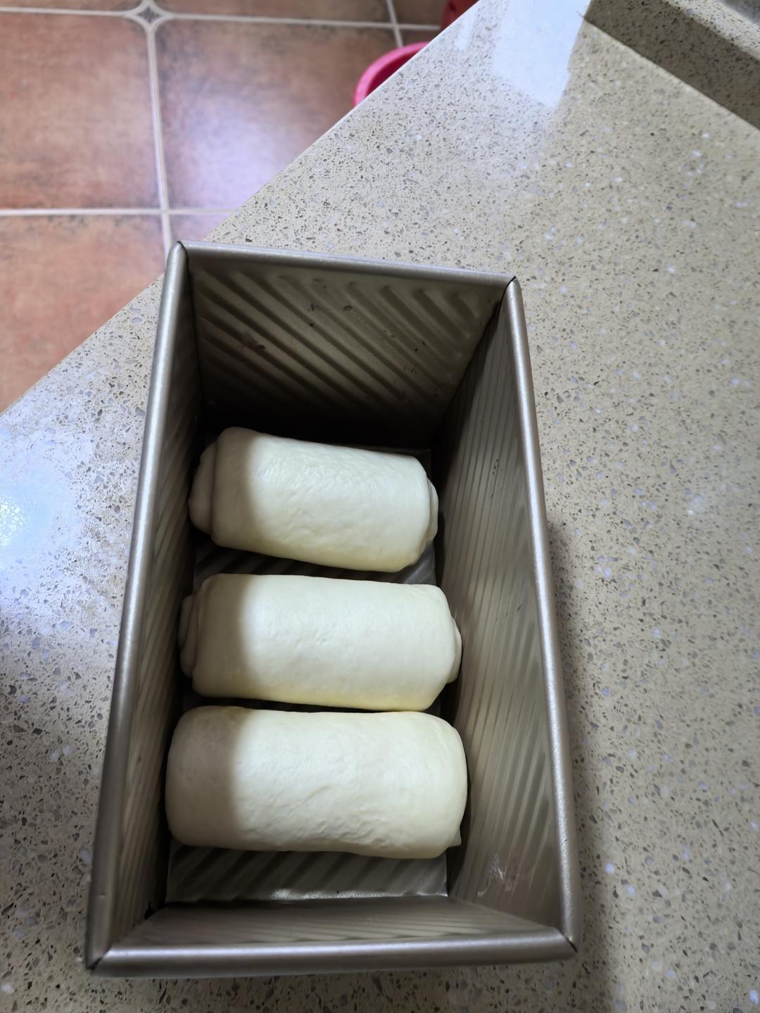🍞消耗淡奶油吐司｜无黄油｜软绵绵｜奶香浓郁