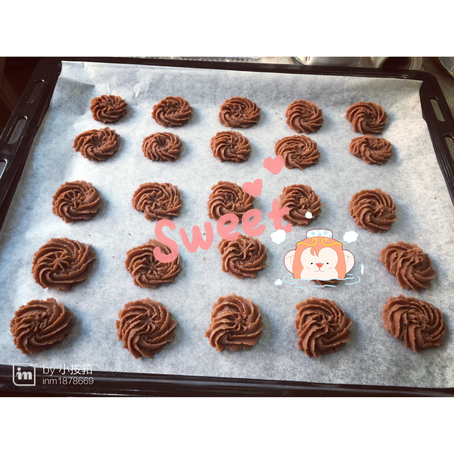 挤花毫无压力的巧克力曲奇