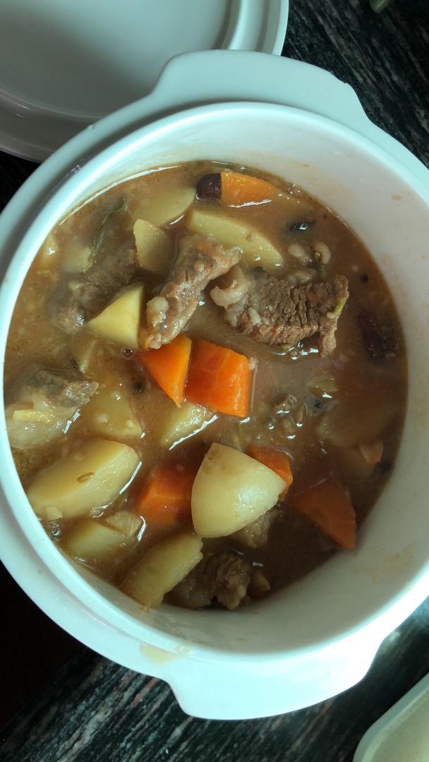 番茄土豆炖牛腩