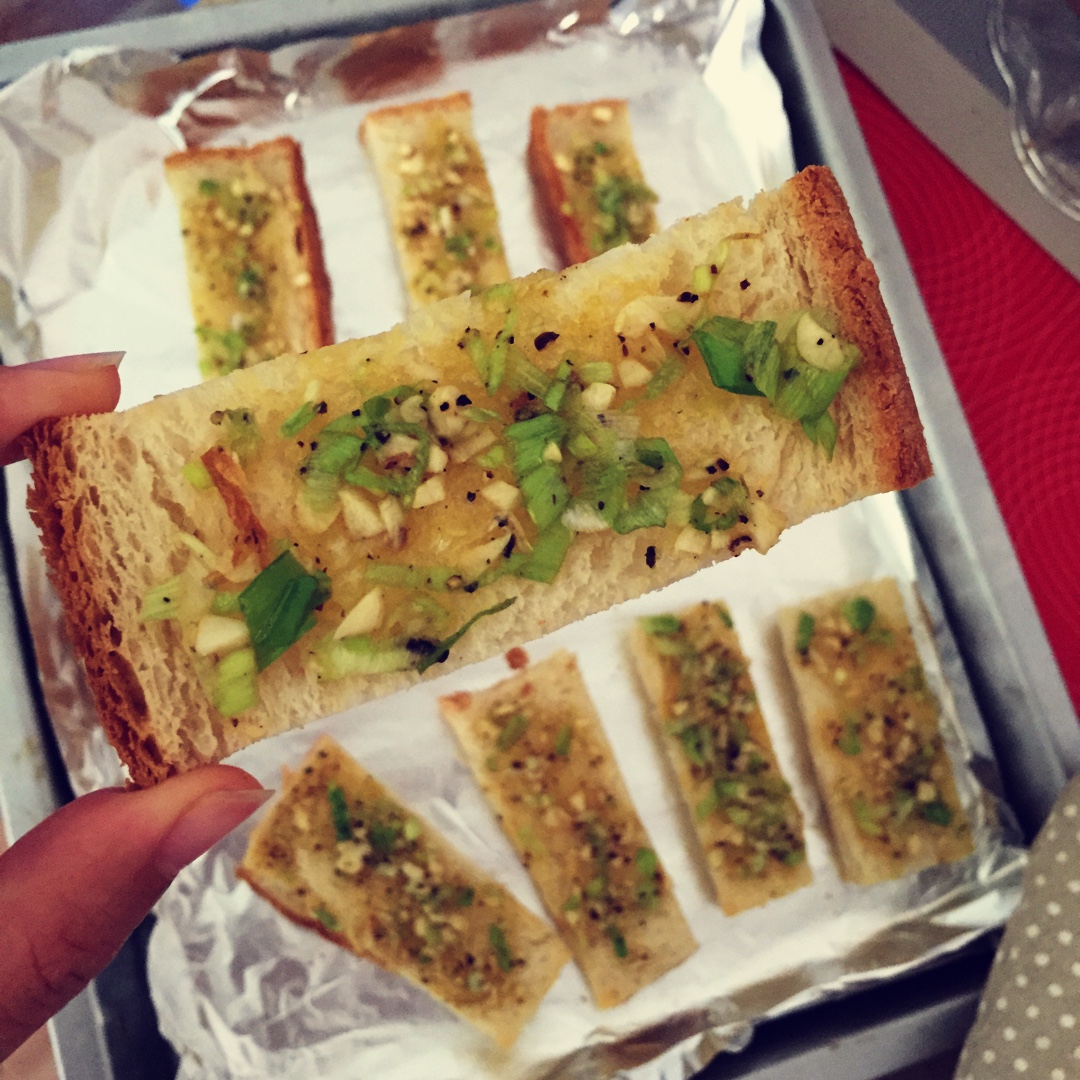 香蒜面包条