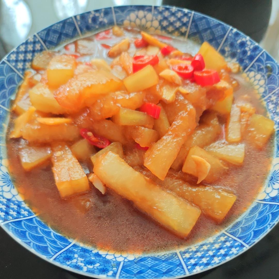 红烧冬瓜最完美做法，不加一滴水，瞬间秒杀红烧肉