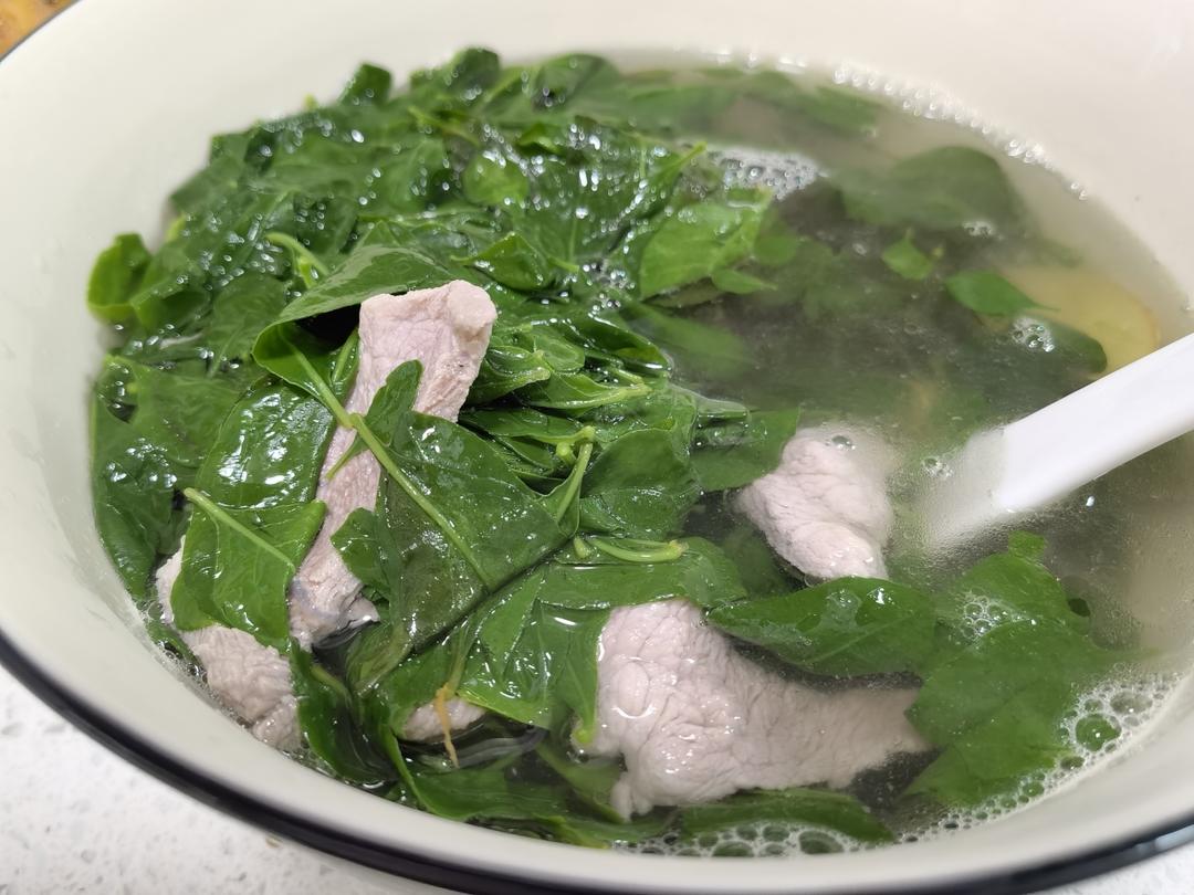 夏天清补凉——枸杞瘦肉汤