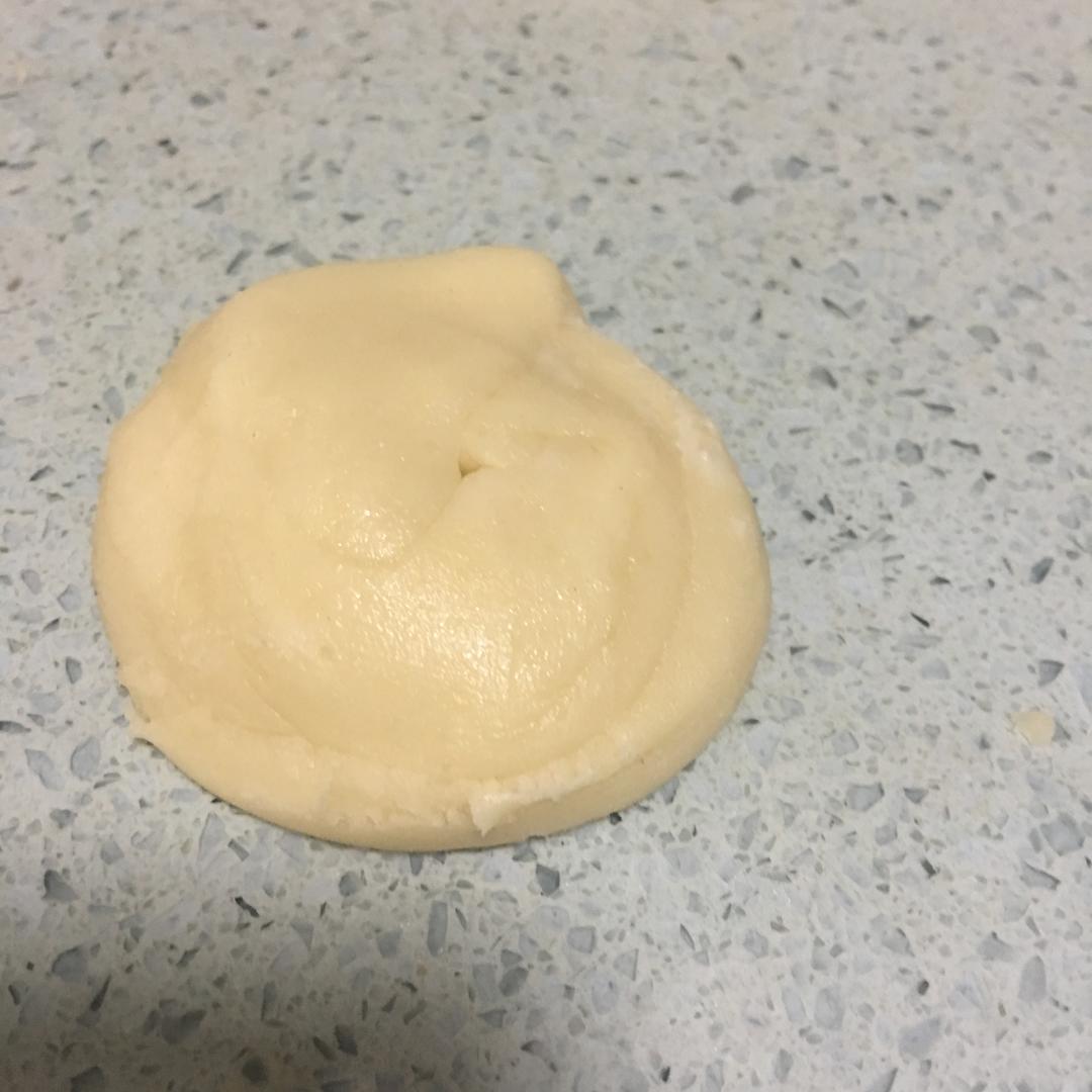 超简单系列：——蛋黄酥——不用揉，不醒面，酥掉渣的中式酥皮点心的做法 步骤12