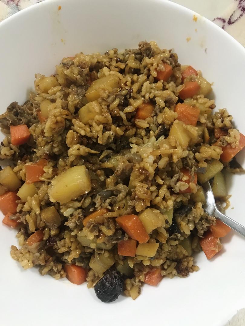 喷香羊肉焖饭