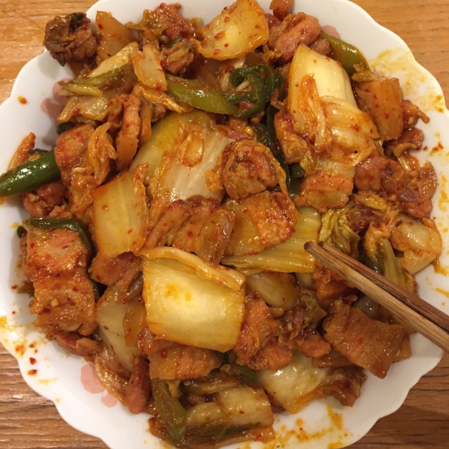韩式泡菜炒五花肉——很爽很下饭哦