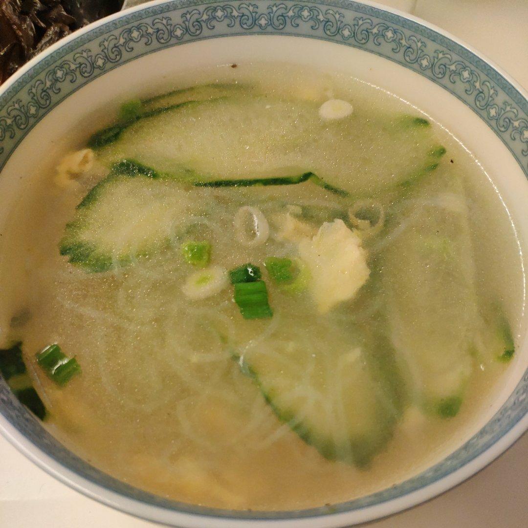 超鲜嫩好喝五分钟搞定黄瓜鸡蛋汤