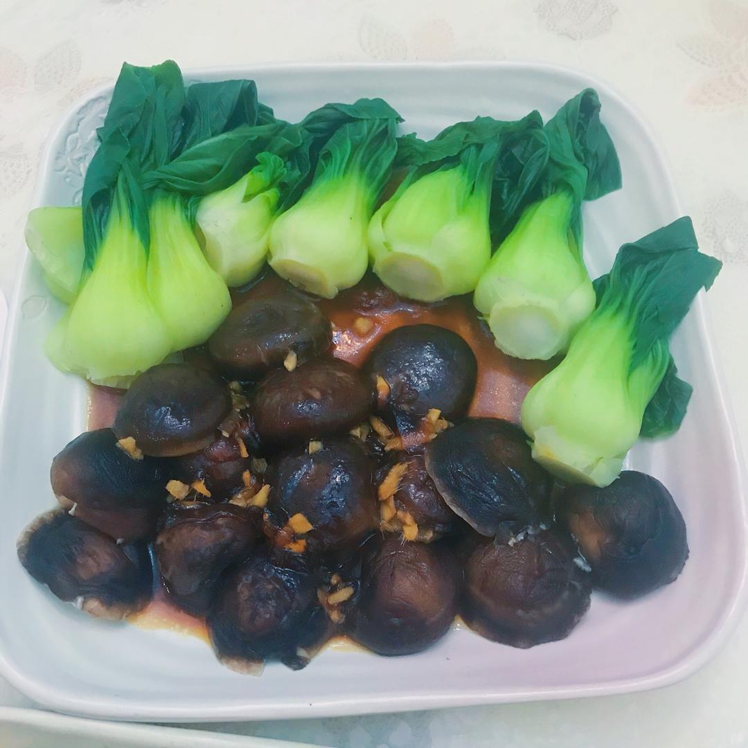 浇汁香菇油菜