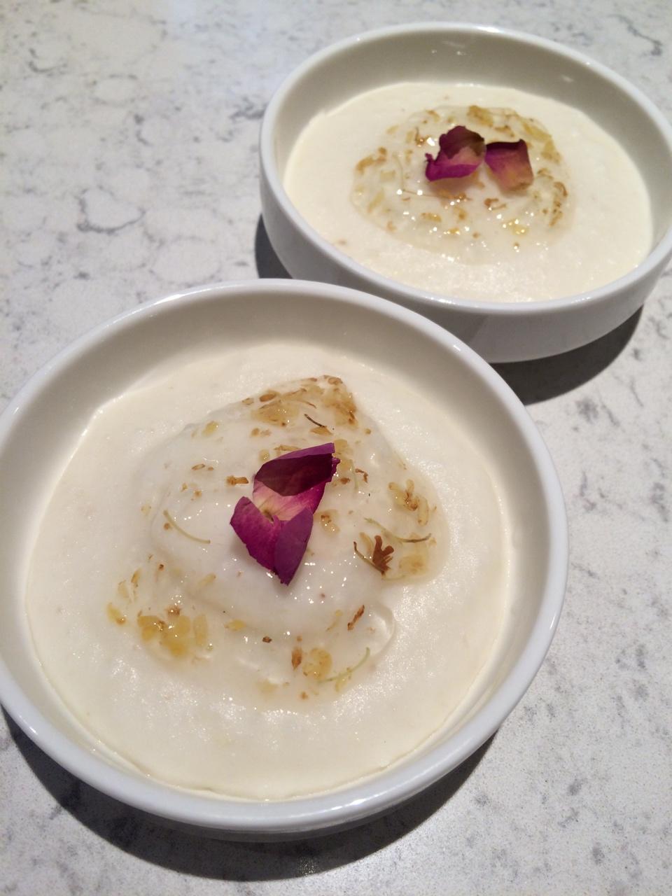 养颜清润山药百合羹