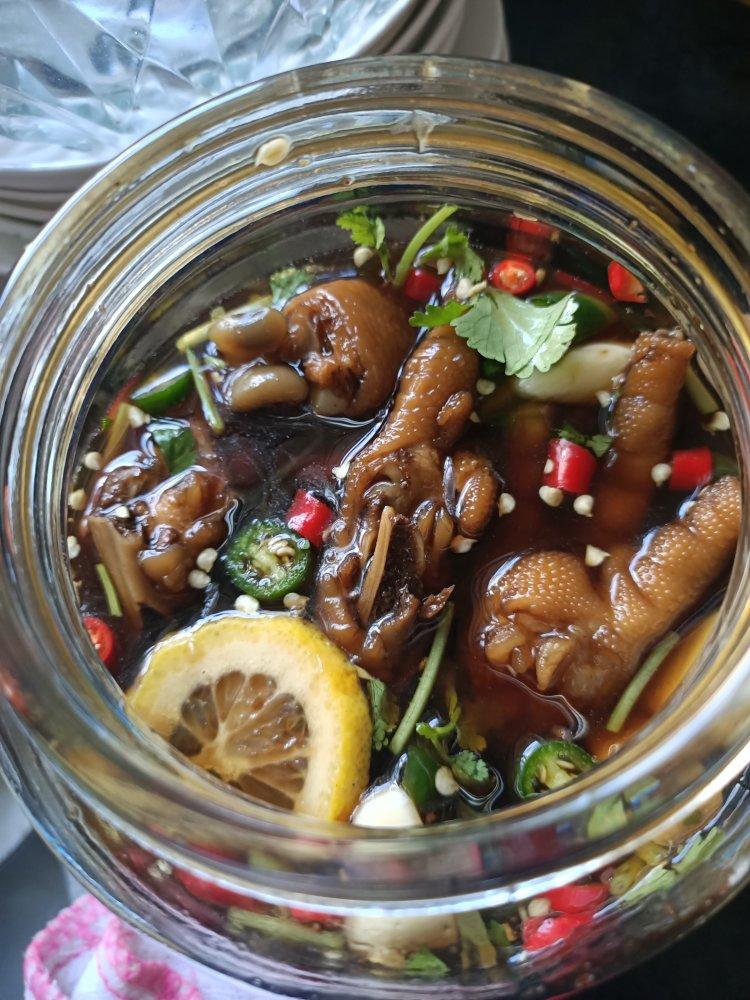 停不下来的秘制凉拌鸡爪