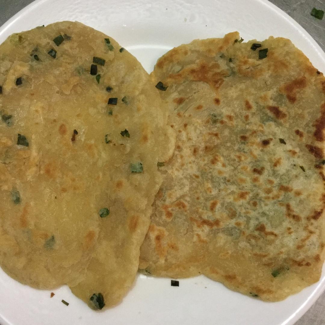 鸡蛋葱油饼                  （更新饼坯保存方法）