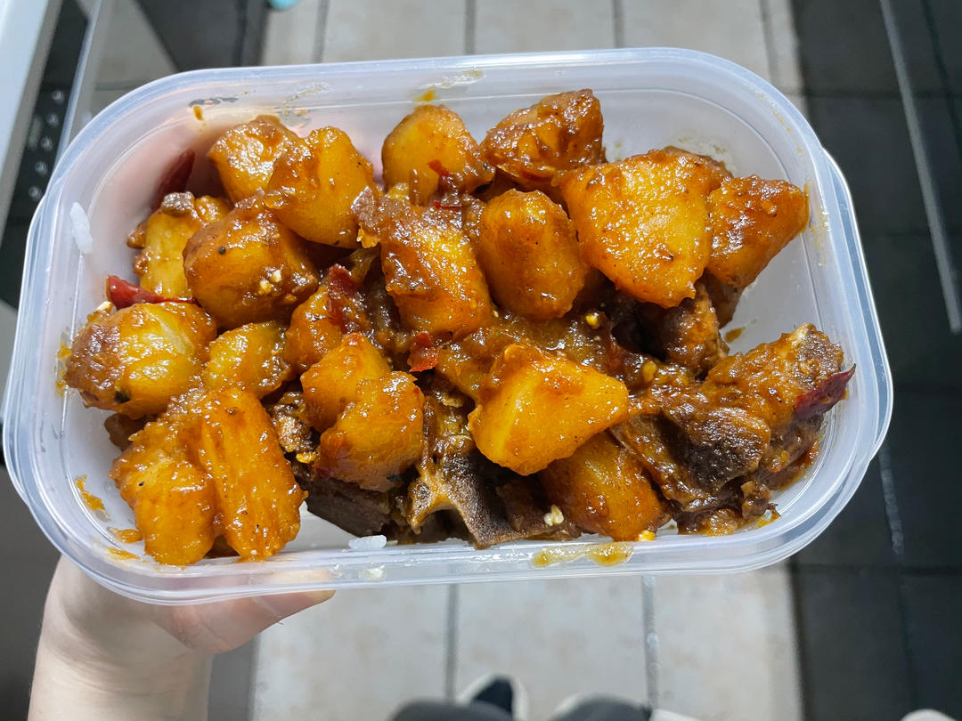 土豆炖排骨