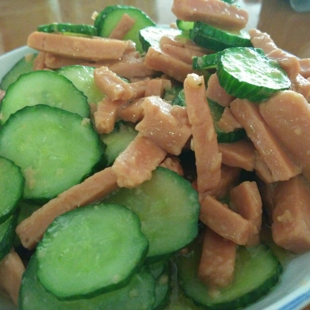 黄瓜炒火腿肠
