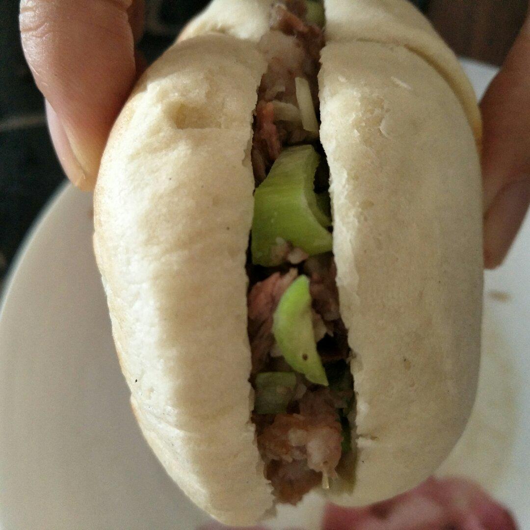腊汁肉夹馍