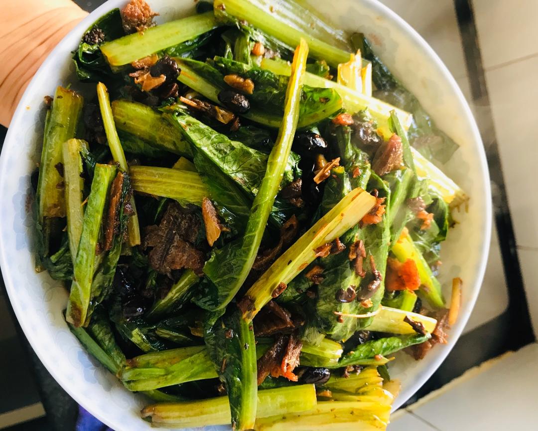 三下出锅 豆豉鲮鱼油麦菜的做法