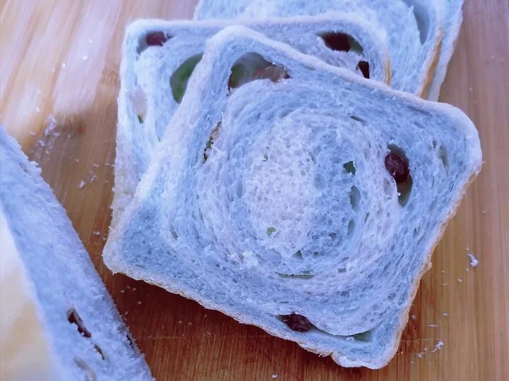 蜜豆抹茶双色吐司（波兰种）