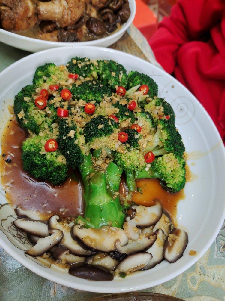 年夜饭：发财树