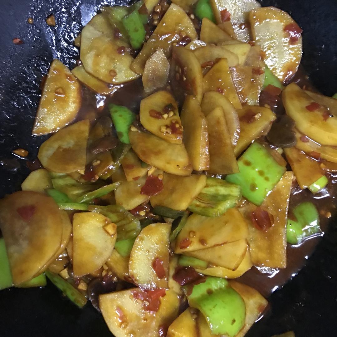 青椒炒土豆片