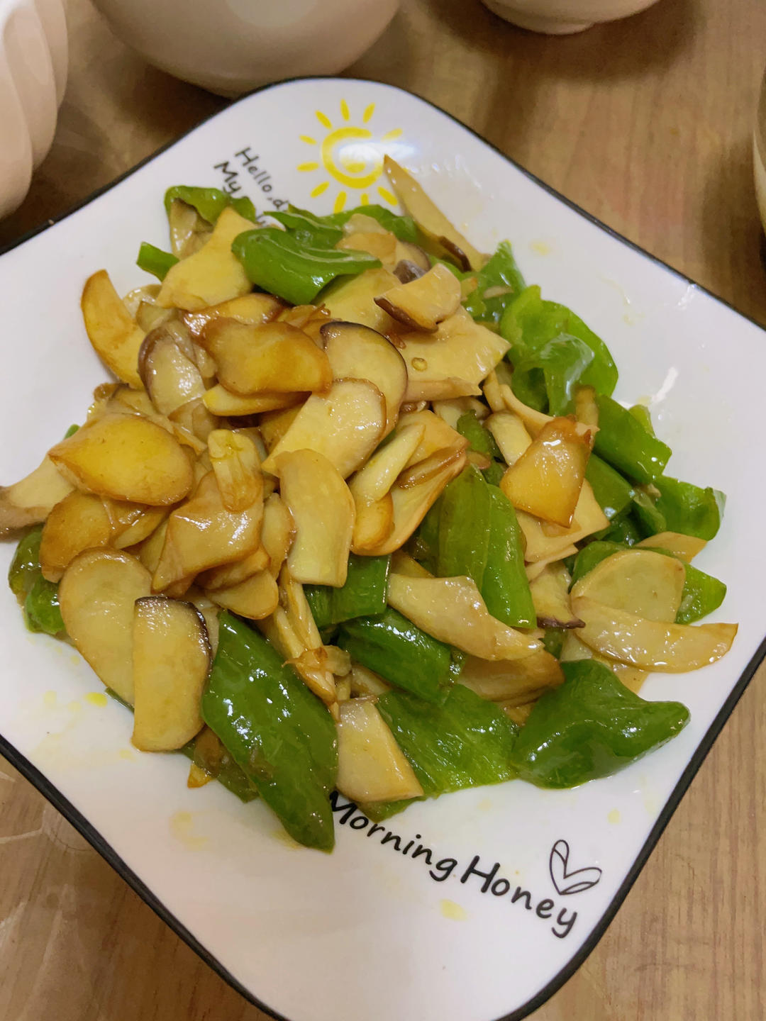 有肉味的青椒炒杏鲍菇