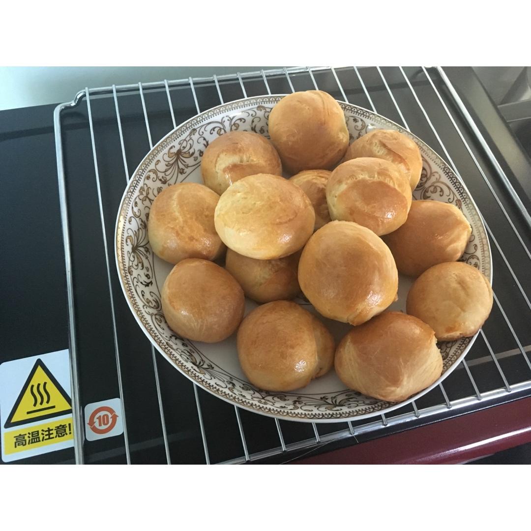 大人小孩都爱不释口的【蜂蜜牛奶小餐包】