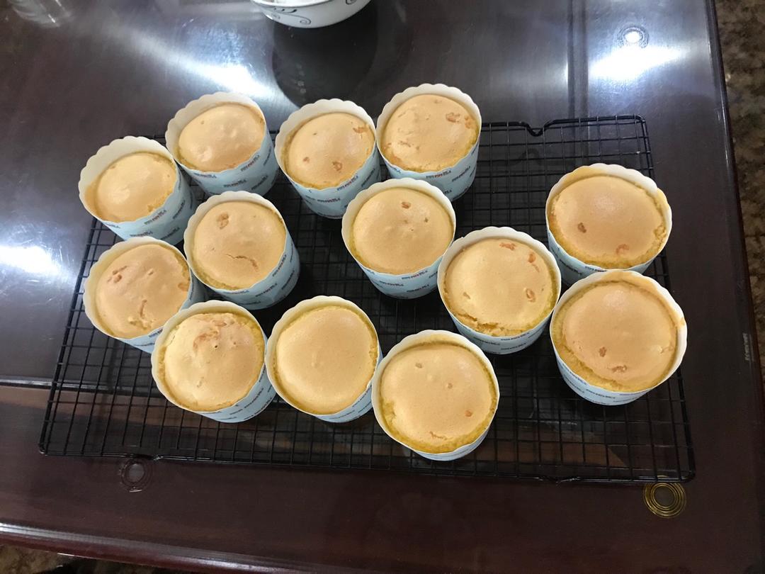 宝宝纸杯蛋糕