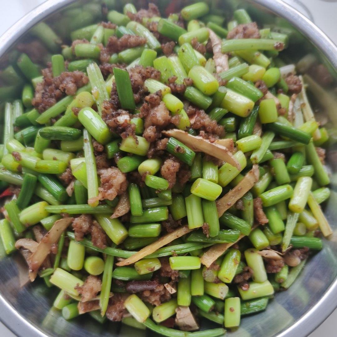 蒜苔炒肉末，三碗米饭都不够吃
