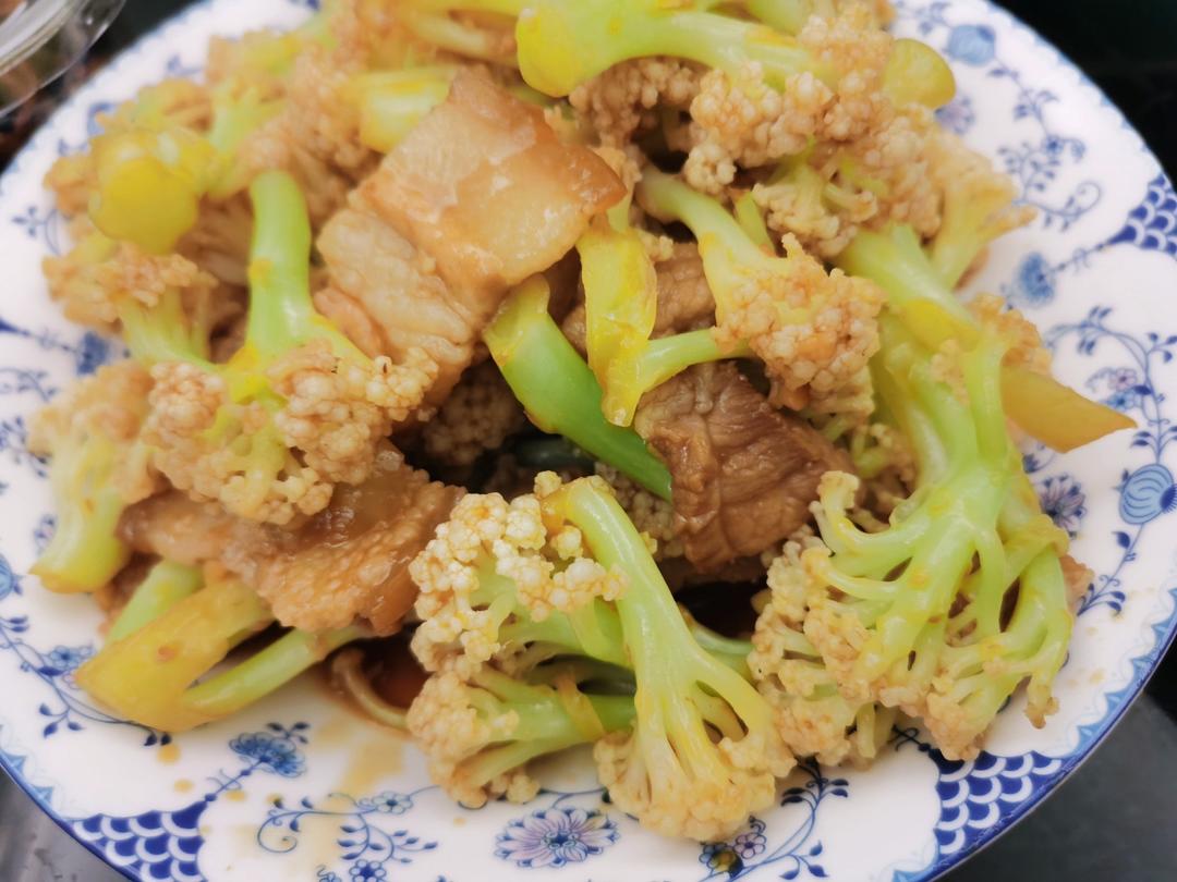 干煸菜花（花菜炒肉）