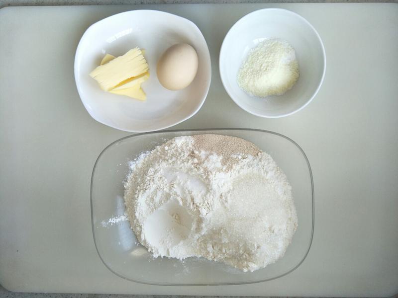 纯奶手撕吐司的做法 步骤1