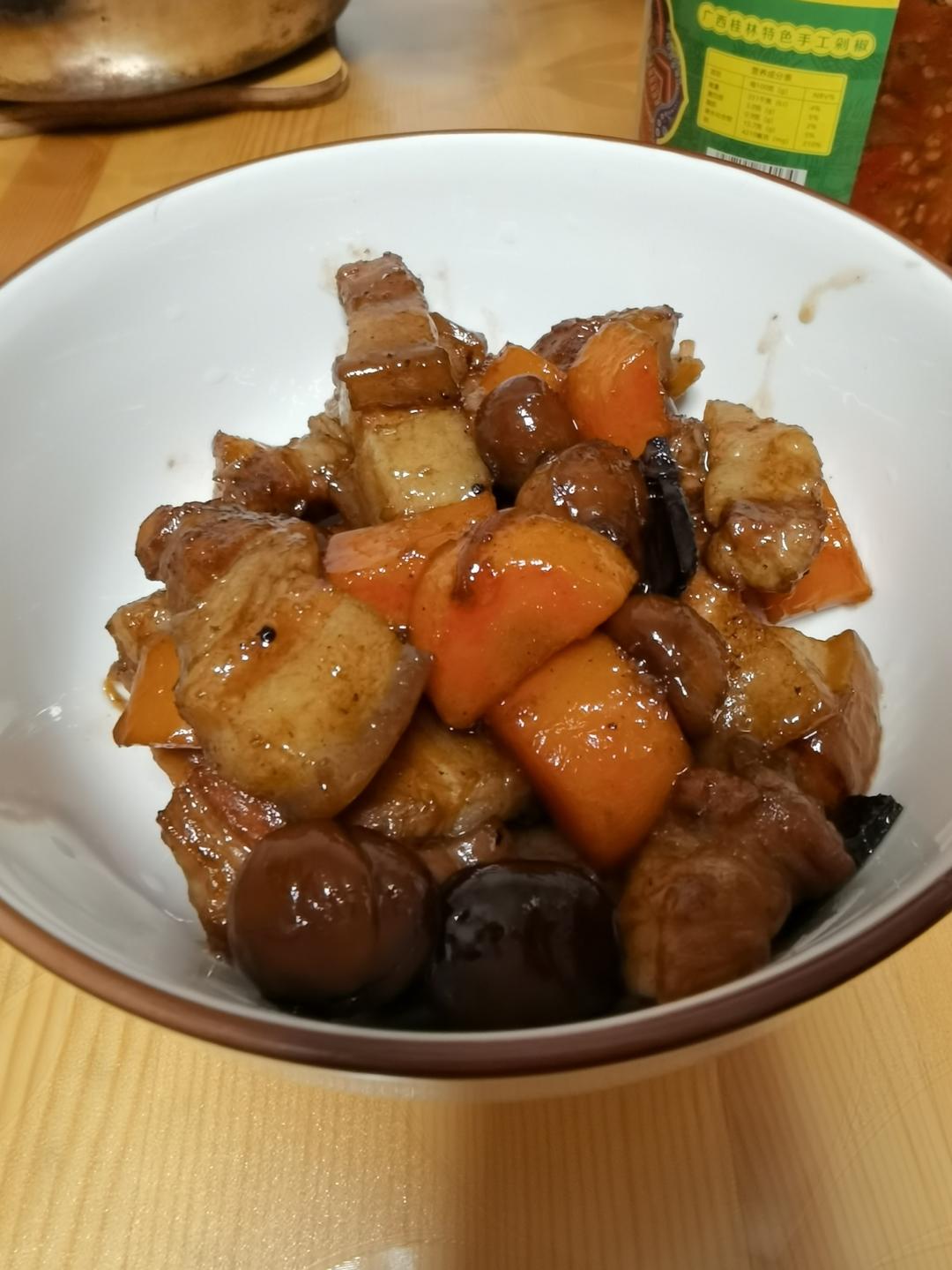 胡萝卜红烧肉