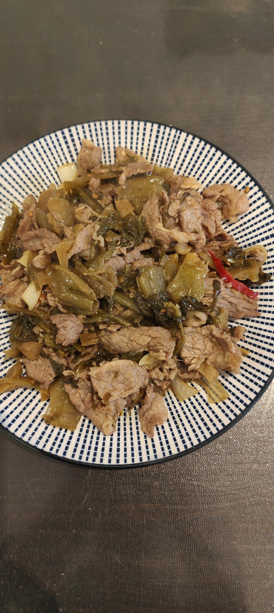 牛肉炒酸菜