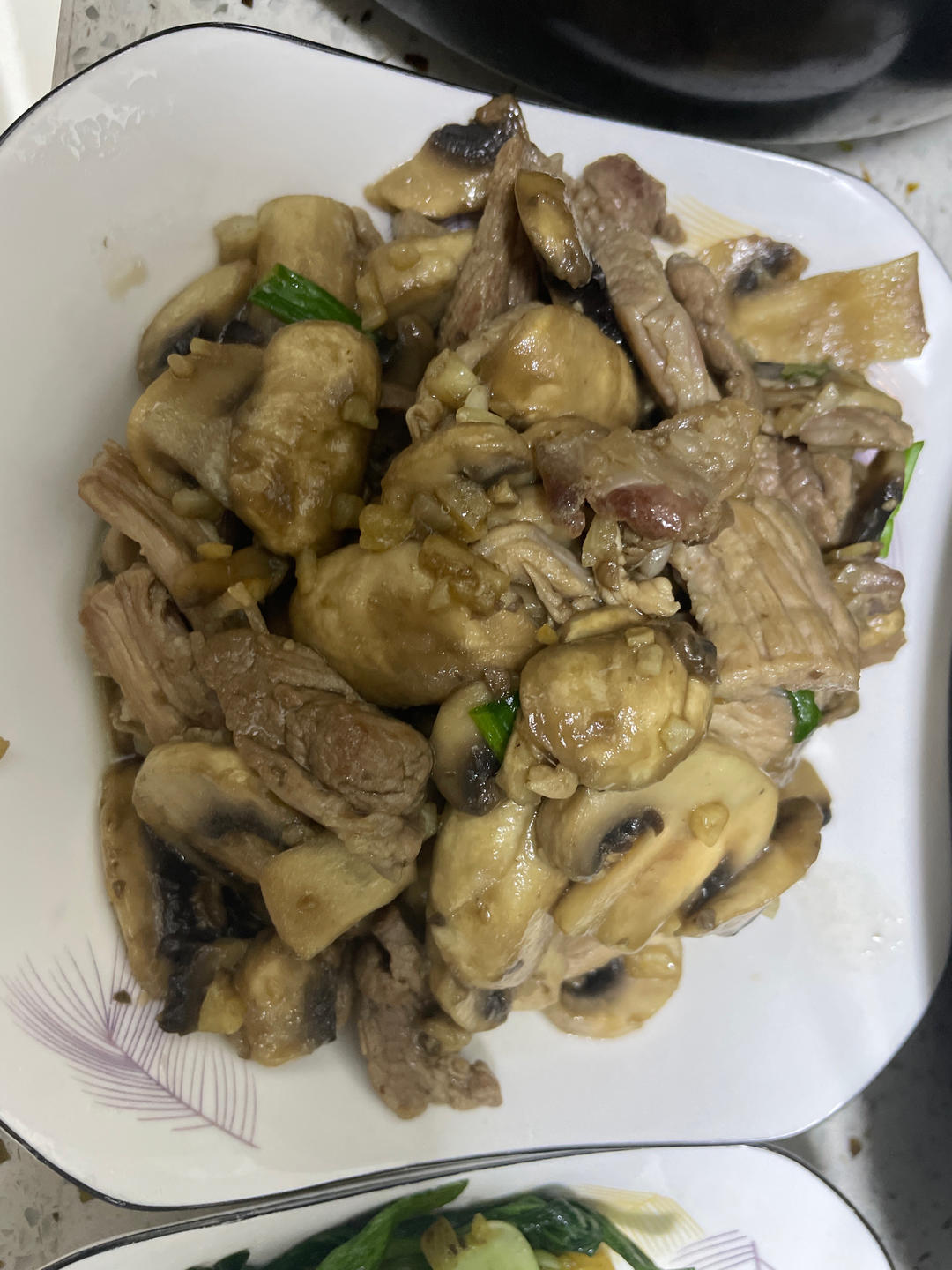 口蘑炒肉(强烈推荐太美味)